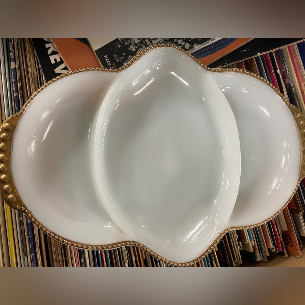 Vintage Anchor Hocking Milk Glass Dish